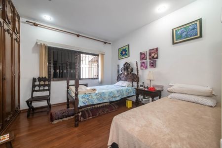 Casa à venda com 400m², 4 quartos e 6 vagasQuarto 2
