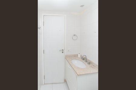 Apartamento para alugar com 71m², 2 quartos e 1 vaga Apartamento para alugar com 71m², 2 quartos e 1 vagaBanheiro