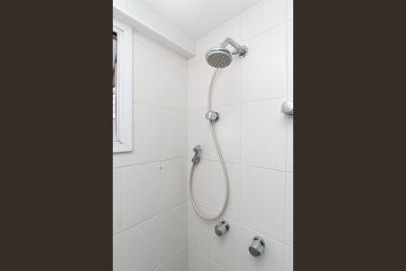 Apartamento para alugar com 71m², 2 quartos e 1 vaga Apartamento para alugar com 71m², 2 quartos e 1 vagaBanheiro da Suíte