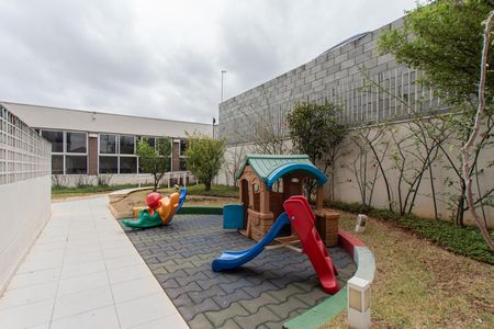 Apartamento para alugar com 71m², 2 quartos e 1 vaga Apartamento para alugar com 71m², 2 quartos e 1 vagaÁrea comum - Playground