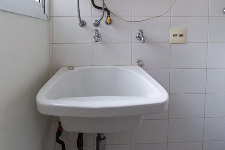 Apartamento para alugar com 71m², 2 quartos e 1 vaga Apartamento para alugar com 71m², 2 quartos e 1 vagaÁrea de Serviço