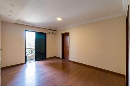 Apartamento à venda com 482m², 4 quartos e 5 vagasSuíte 2