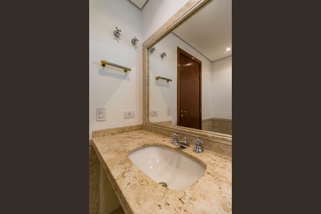 Apartamento à venda com 482m², 4 quartos e 5 vagasSuíte 3 Banheiro