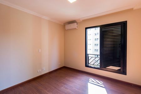 Apartamento à venda com 482m², 4 quartos e 5 vagasSuíte 1