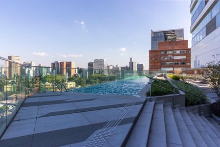 Studio para alugar com 47m², 1 quarto e 1 vaga Studio para alugar com 47m², 1 quarto e 1 vagaÁrea comum - Piscina