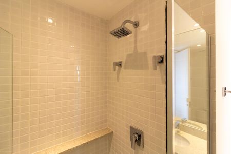 Studio para alugar com 39m², 1 quarto e 1 vaga Studio para alugar com 39m², 1 quarto e 1 vagaBanheiro