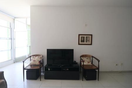 Apartamento para alugar com 152m², 4 quartos e 1 vagaSala