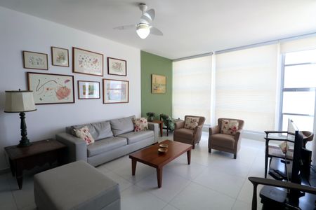 Apartamento para alugar com 152m², 4 quartos e 1 vagaSala