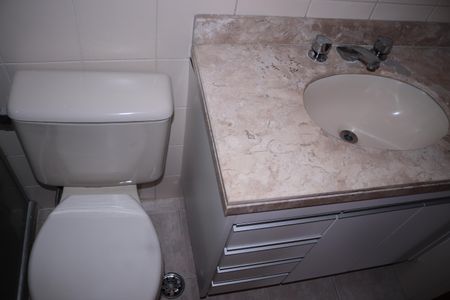 Apartamento à venda com 59m², 2 quartos e 2 vagasBanheiro da Suíte