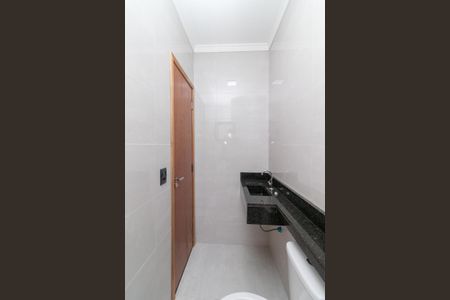 Casa à venda com 110m², 2 quartos e 3 vagasBanheiro da Suíte 2