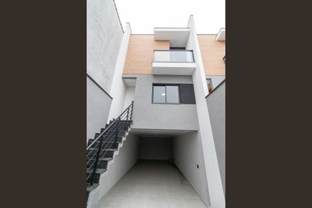 Casa à venda com 110m², 2 quartos e 3 vagasFachada