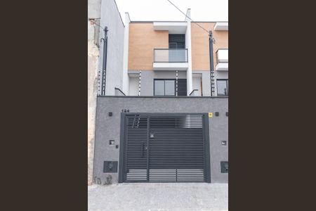 Casa à venda com 110m², 2 quartos e 3 vagasFachada