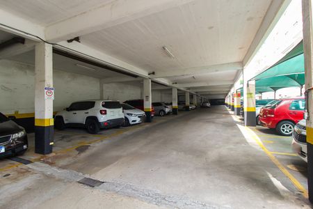 Apartamento à venda com 65m², 3 quartos e 1 vaga Apartamento à venda com 65m², 3 quartos e 1 vagaEstacionamento