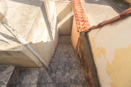 Casa para alugar com 72m², 2 quartos e sem vagaEscada