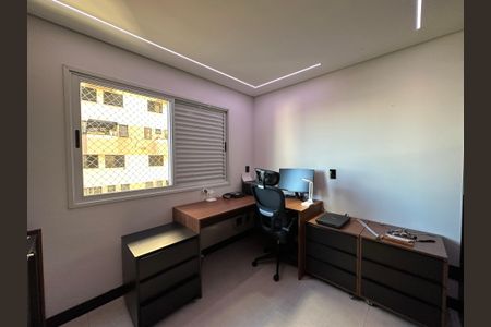 Apartamento à venda com 76m², 2 quartos e 2 vagasQuarto