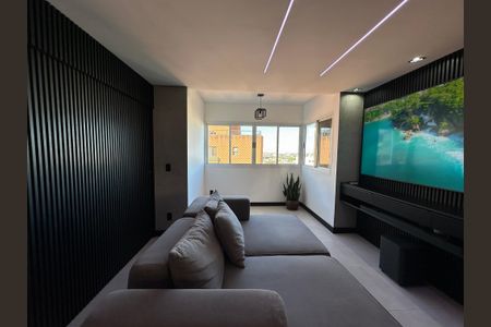 Apartamento à venda com 76m², 2 quartos e 2 vagasSala