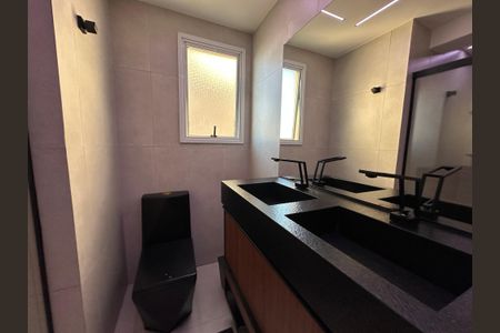 Apartamento à venda com 76m², 2 quartos e 2 vagasBanheiro