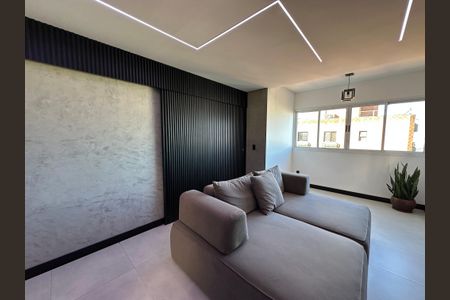 Apartamento à venda com 76m², 2 quartos e 2 vagasSala