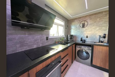 Apartamento à venda com 76m², 2 quartos e 2 vagasCozinha