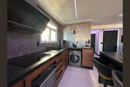 Apartamento à venda com 76m², 2 quartos e 2 vagasCozinha