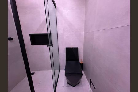 Apartamento à venda com 76m², 2 quartos e 2 vagasBanheiro da Suíte