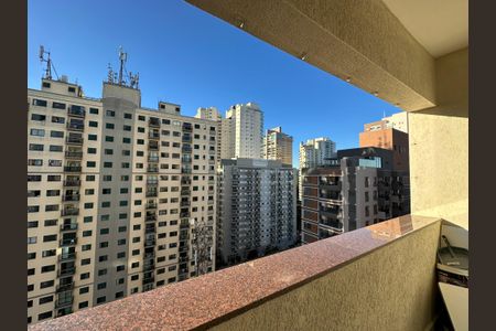Apartamento à venda com 68m², 2 quartos e 1 vaga Apartamento à venda com 68m², 2 quartos e 1 vagaVaranda