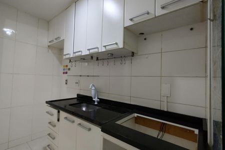 Apartamento à venda com 55m², 2 quartos e 1 vagaCozinha - Armários