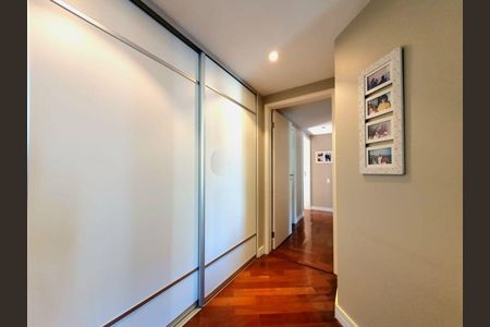 Apartamento à venda com 120m², 4 quartos e 2 vagas