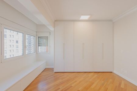 Apartamento à venda com 278m², 3 quartos e 3 vagasSuíte 3