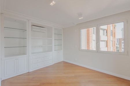 Apartamento à venda com 278m², 3 quartos e 3 vagasSala 2