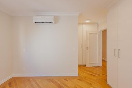 Apartamento à venda com 278m², 3 quartos e 3 vagasSuíte 2