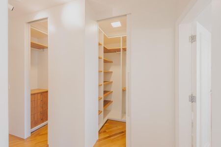 Apartamento à venda com 278m², 3 quartos e 3 vagasCloset da suíte 3