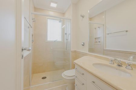 Apartamento à venda com 278m², 3 quartos e 3 vagasBanheiro da Suíte 2