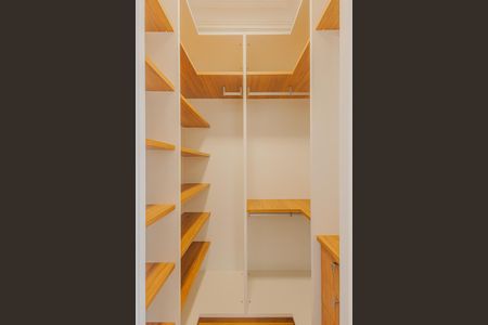 Apartamento à venda com 278m², 3 quartos e 3 vagasCloset da suíte 3