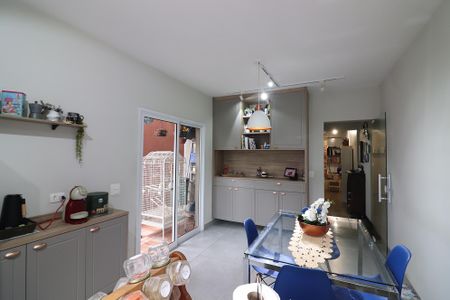 Casa à venda com 230m², 3 quartos e 2 vagasCozinha