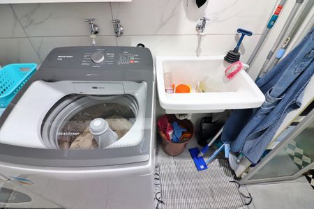 Casa à venda com 230m², 3 quartos e 2 vagasÁrea de Serviço