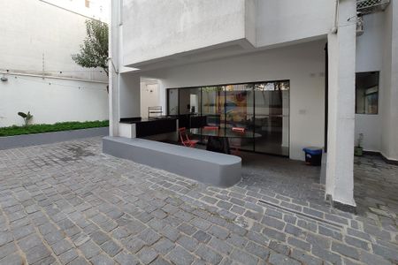 Apartamento à venda com 32m², 1 quarto e sem vagaÁrea comum