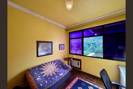 Apartamento à venda com 311m², 4 quartos e 2 vagas Apartamento à venda com 311m², 4 quartos e 2 vagasQuarto 1