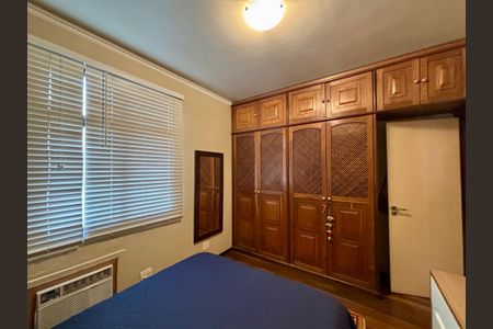 Apartamento à venda com 311m², 4 quartos e 2 vagas Apartamento à venda com 311m², 4 quartos e 2 vagasQuarto 2