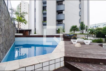 Apartamento à venda com 138m², 4 quartos e 2 vagasÁrea comum - Piscina