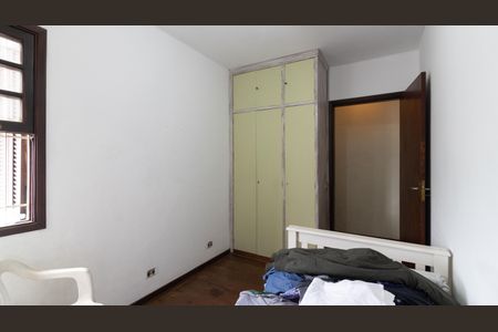 Casa à venda com 210m², 4 quartos e 2 vagasQuarto