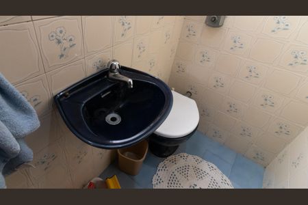 Casa à venda com 210m², 4 quartos e 2 vagasBanheiro