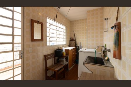 Casa à venda com 210m², 4 quartos e 2 vagasÁrea de Serviço