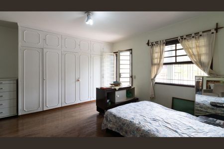 Casa à venda com 210m², 4 quartos e 2 vagasQuarto 3