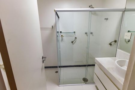 Apartamento à venda com 183m², 4 quartos e 3 vagasBanheiro Corredor