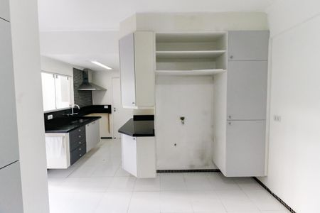 Apartamento à venda com 183m², 4 quartos e 3 vagasCozinha