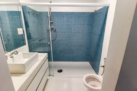 Apartamento à venda com 183m², 4 quartos e 3 vagasBanheiro da Suíte 1