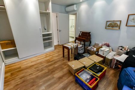 Apartamento à venda com 183m², 4 quartos e 3 vagasSuíte 2