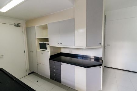 Apartamento à venda com 183m², 4 quartos e 3 vagasCozinha