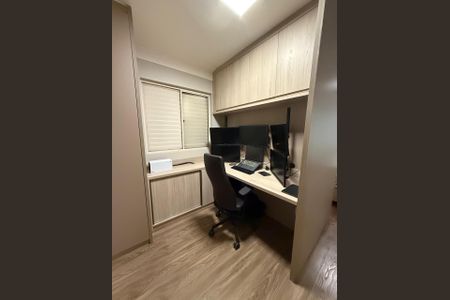 Apartamento à venda com 76m², 2 quartos e 2 vagasQuarto